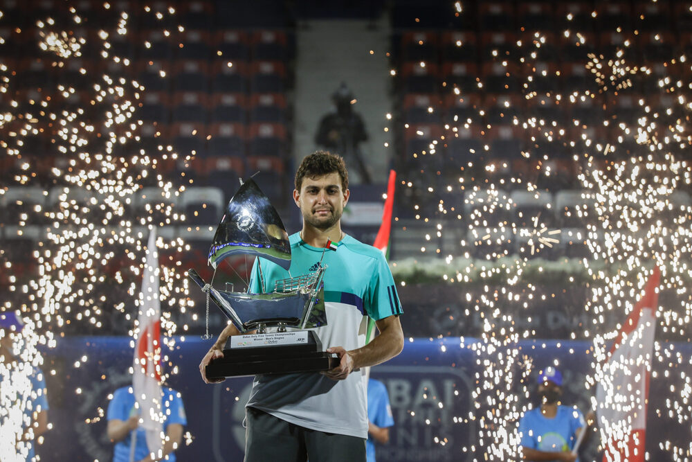 俄罗斯球员在比赛中展现出色技术